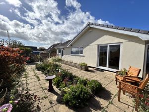 Photo 25- click for photo gallery